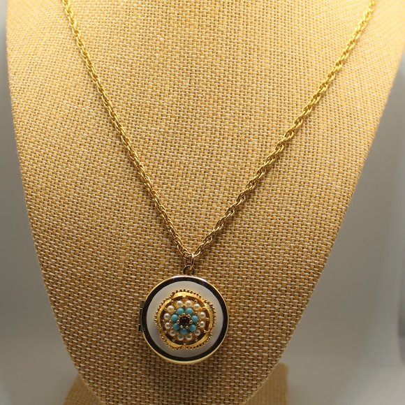 Vintage Enamel Locket - Picture 1 of 5
